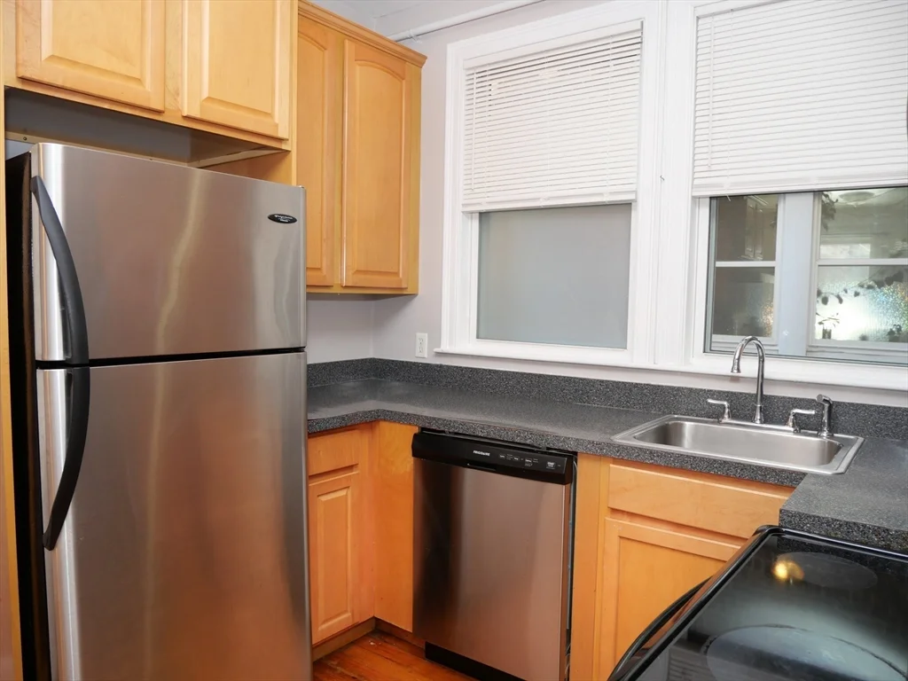 2 bed, 1.5 bath apartment for rent at 14 Chestnut Hill Ave Unit 1, Brighton — photo 1 of 10