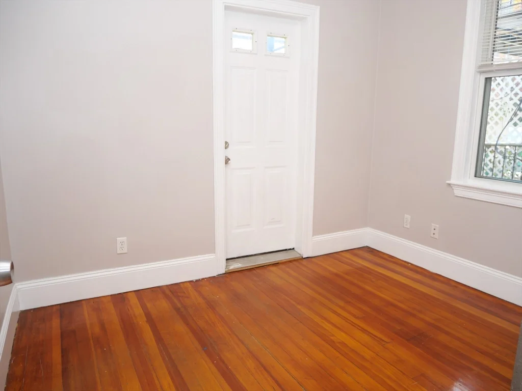 2 bed, 1.5 bath apartment for rent at 14 Chestnut Hill Ave Unit 1, Brighton — photo 7 of 10