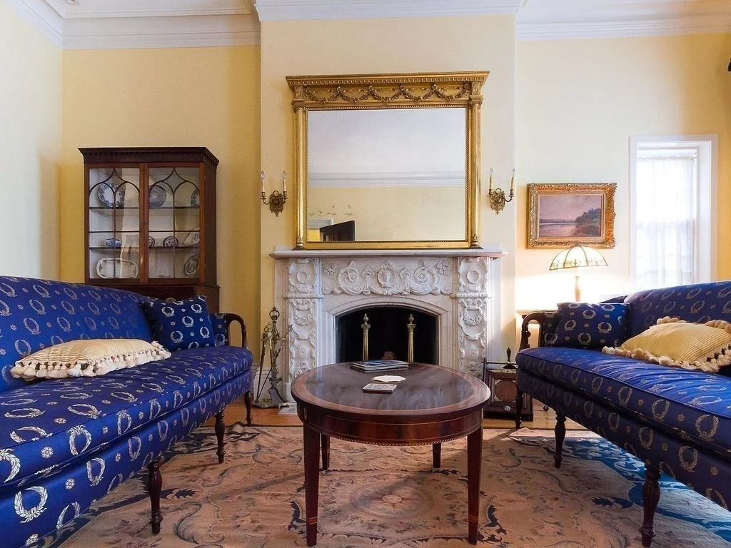 4 bed, 3 bath apartment for rent at 14 Chestnut St Unit 1, Beacon Hill — photo 3 of 15
