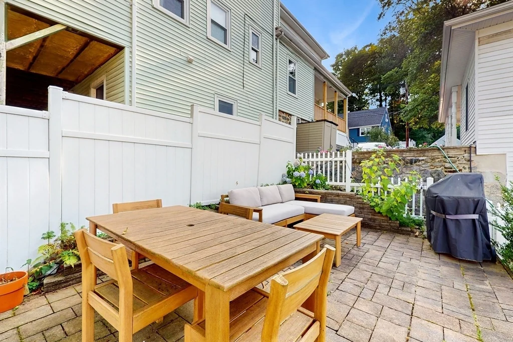 3 bed, 2 bath apartment for rent at 14 Chestnut St Unit 14, Lindenwood — photo 25 of 30