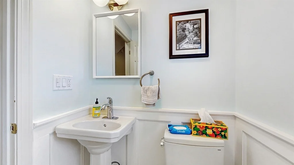 3 bed, 2 bath apartment for rent at 14 Chestnut St Unit 14, Lindenwood — photo 11 of 30