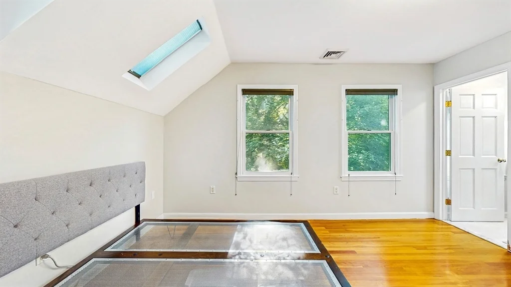 3 bed, 2 bath apartment for rent at 14 Chestnut St Unit 14, Lindenwood — photo 14 of 30