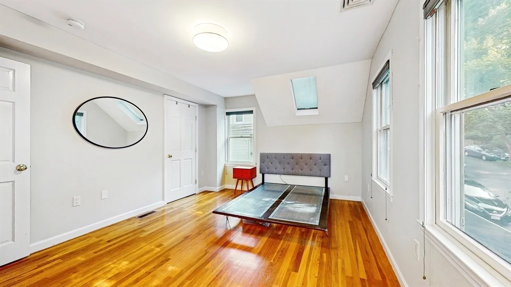 3 bed, 2 bath apartment for rent at 14 Chestnut St Unit 14, Lindenwood — photo 13 of 30