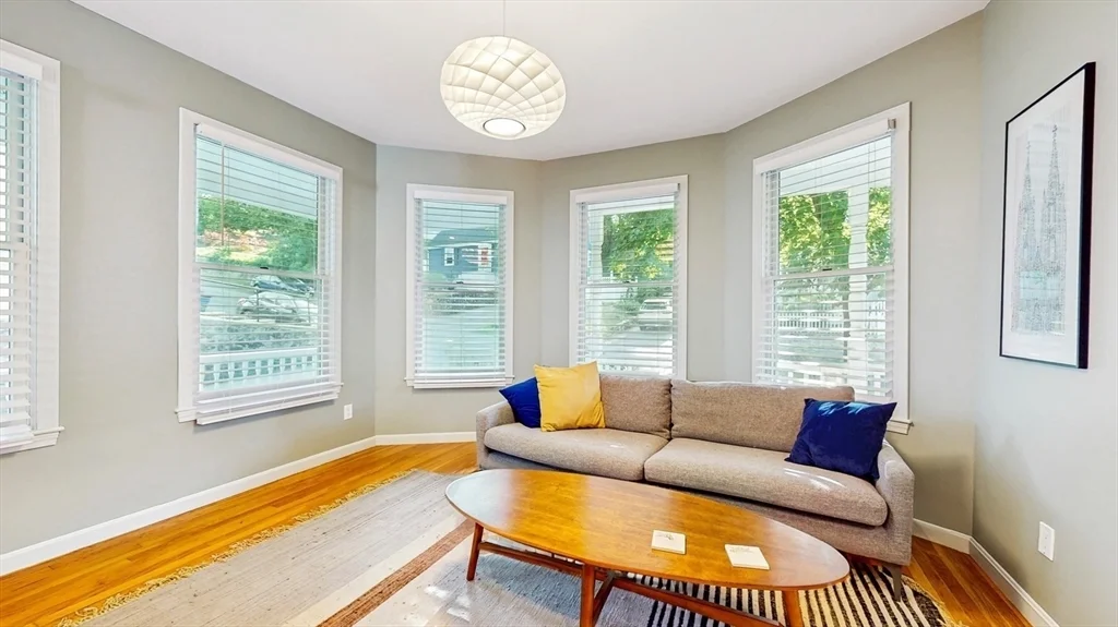 3 bed, 2 bath apartment for rent at 14 Chestnut St Unit 14, Lindenwood — photo 9 of 30
