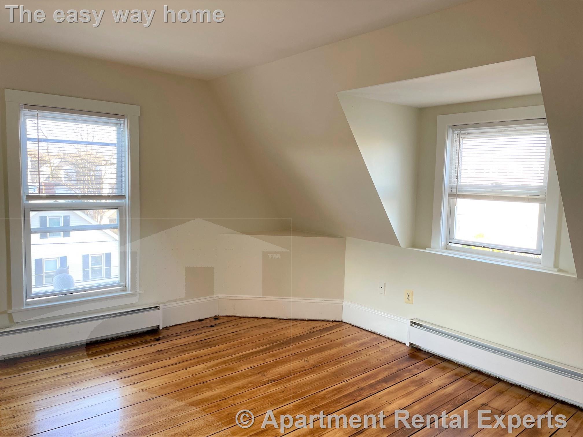 5 bed, 2 bath apartment for rent at 14 Chestnut St Unit 4, Malden Center — photo 12 of 27