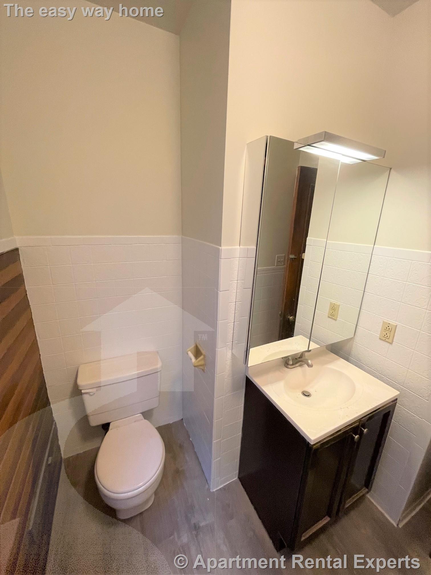 5 bed, 2 bath apartment for rent at 14 Chestnut St Unit 4, Malden Center — photo 10 of 27