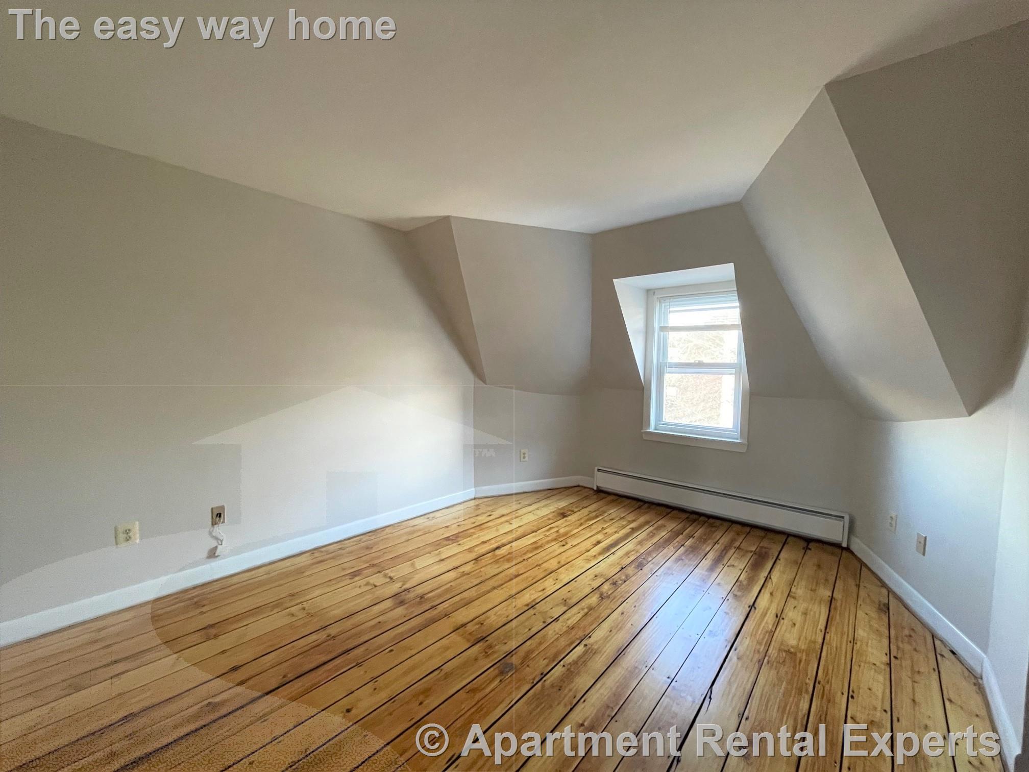 5 bed, 2 bath apartment for rent at 14 Chestnut St Unit 4, Malden Center — photo 20 of 27