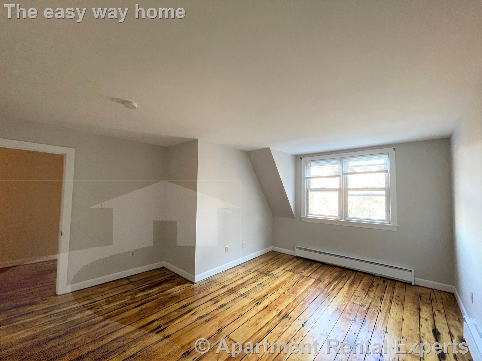 5 bed, 2 bath apartment for rent at 14 Chestnut St Unit 4, Malden Center — photo 21 of 27