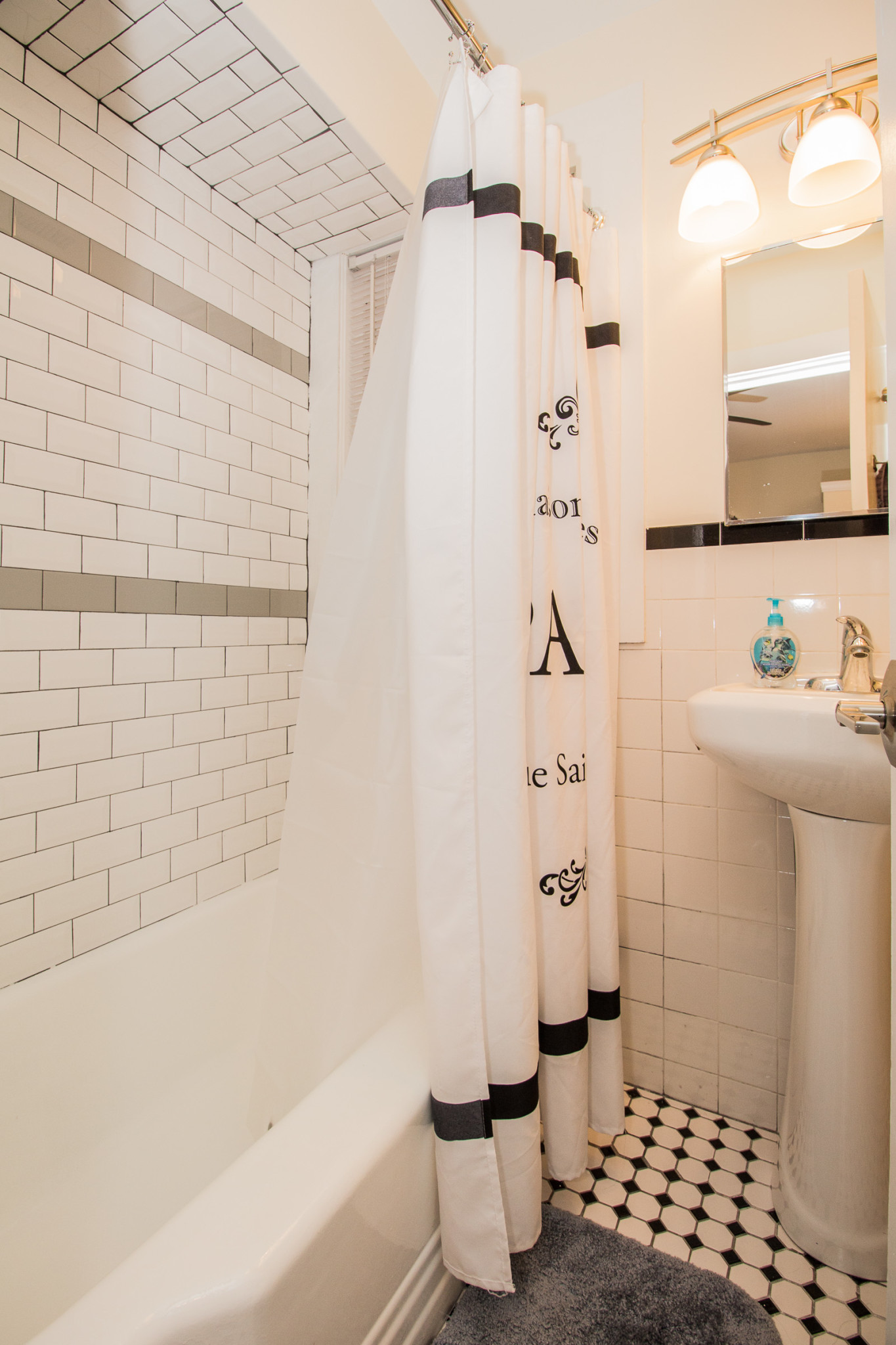 Studio bed, 1 bath apartment for rent at 14 Chiswick Rd Unit 1, Brighton — photo 17 of 19