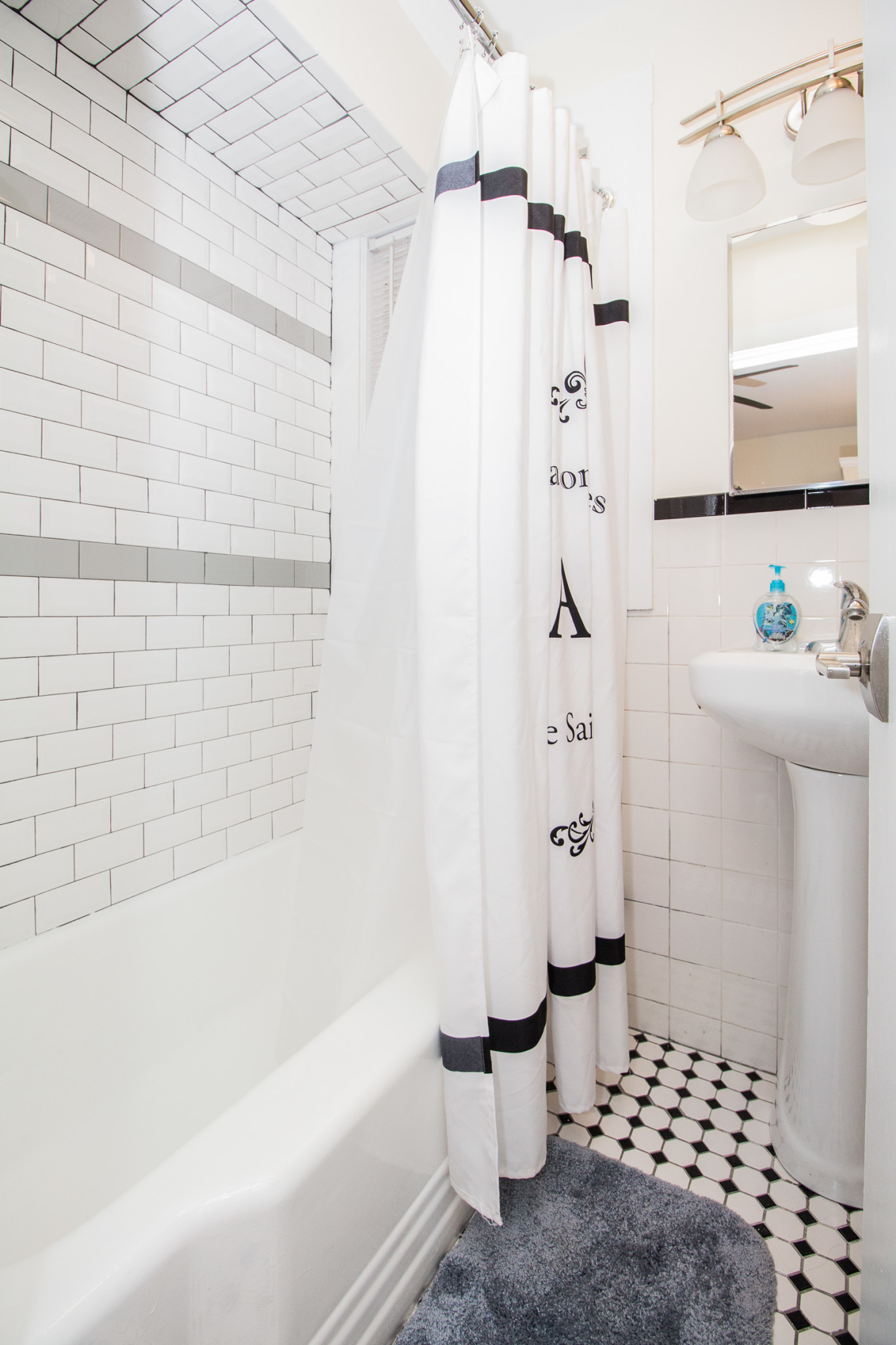 Studio bed, 1 bath apartment for rent at 14 Chiswick Rd Unit 1, Brighton — photo 18 of 19