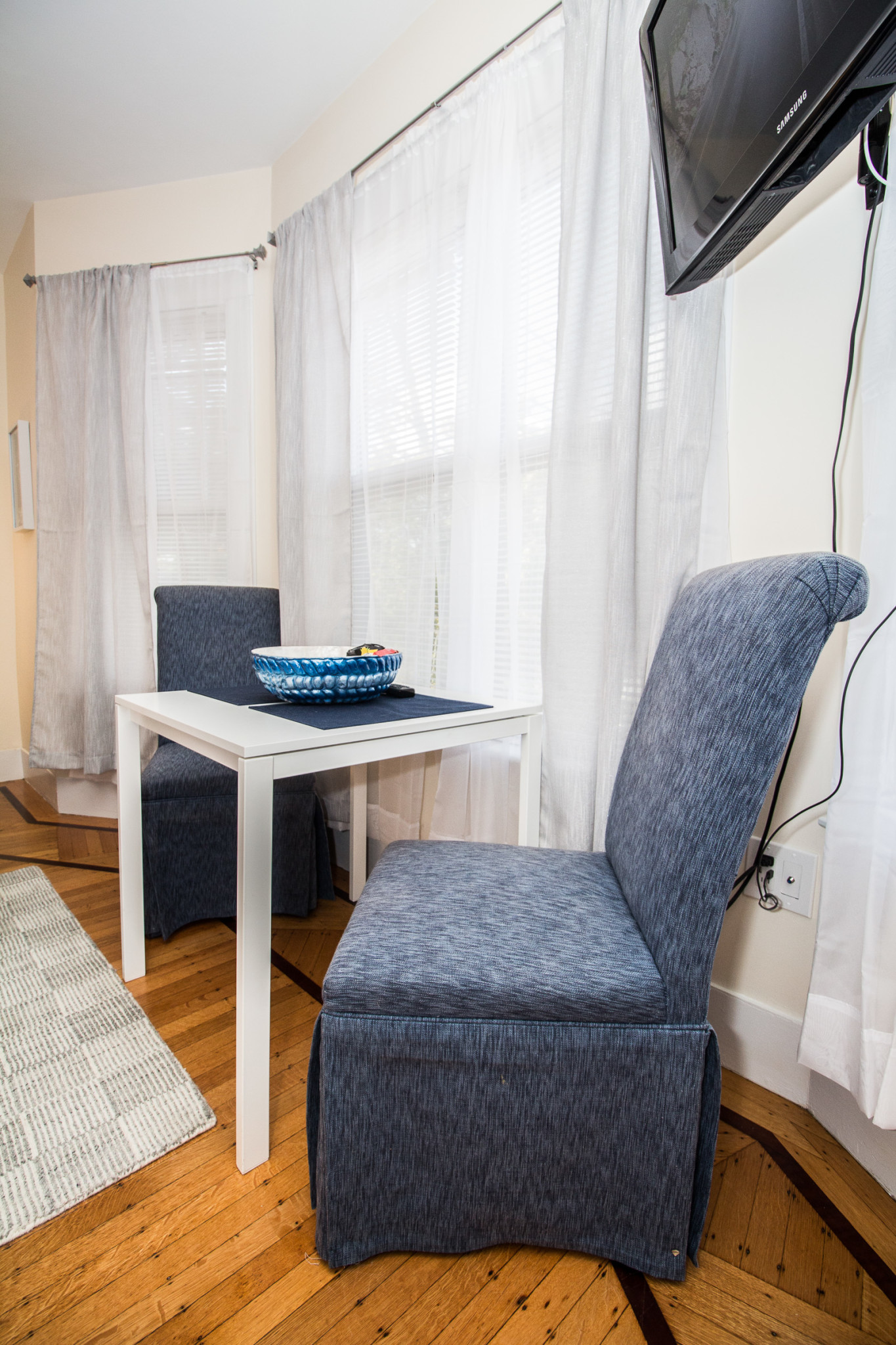 Studio bed, 1 bath apartment for rent at 14 Chiswick Rd Unit 1, Brighton — photo 5 of 19