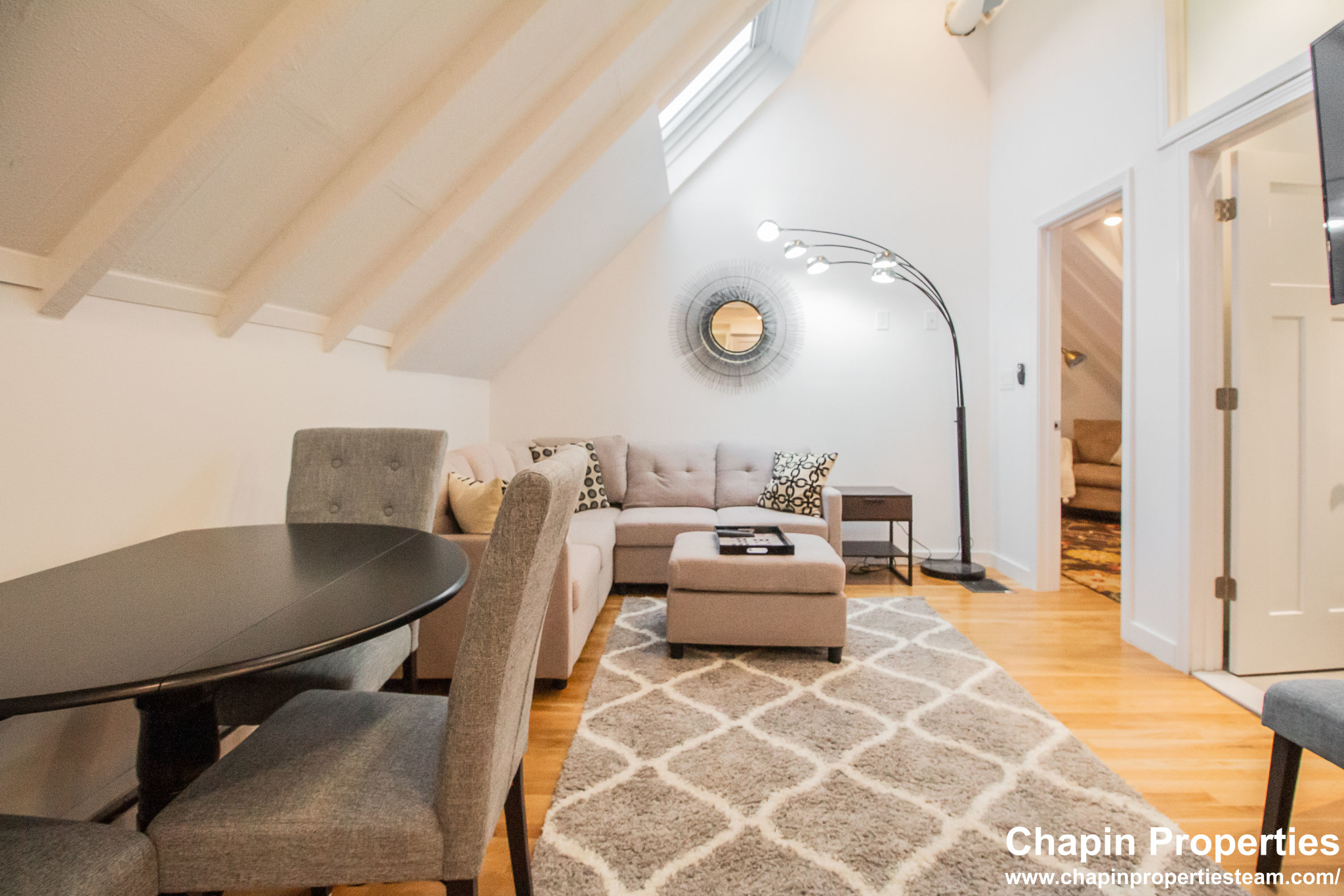 3 bed, 2 bath apartment for rent at 14 Chiswick Rd Unit 5, Brighton — photo 6 of 32