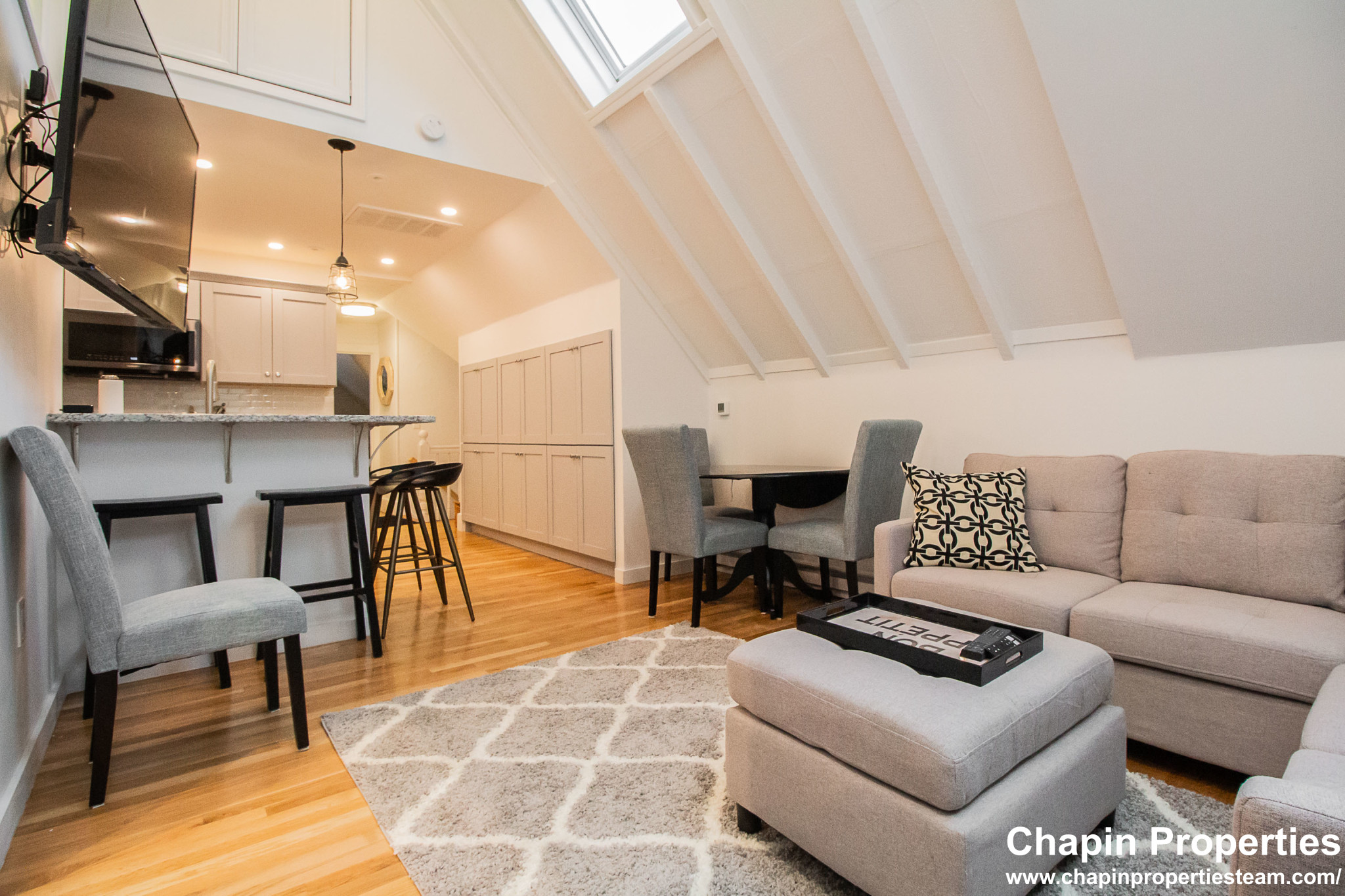 3 bed, 2 bath apartment for rent at 14 Chiswick Rd Unit 5, Brighton — photo 9 of 32