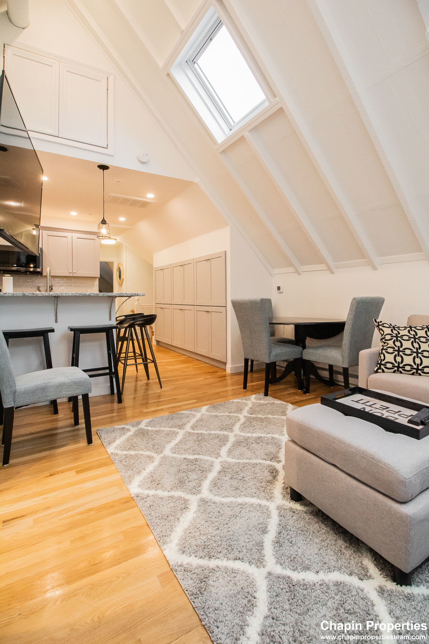 3 bed, 2 bath apartment for rent at 14 Chiswick Rd Unit 5, Brighton — photo 10 of 32