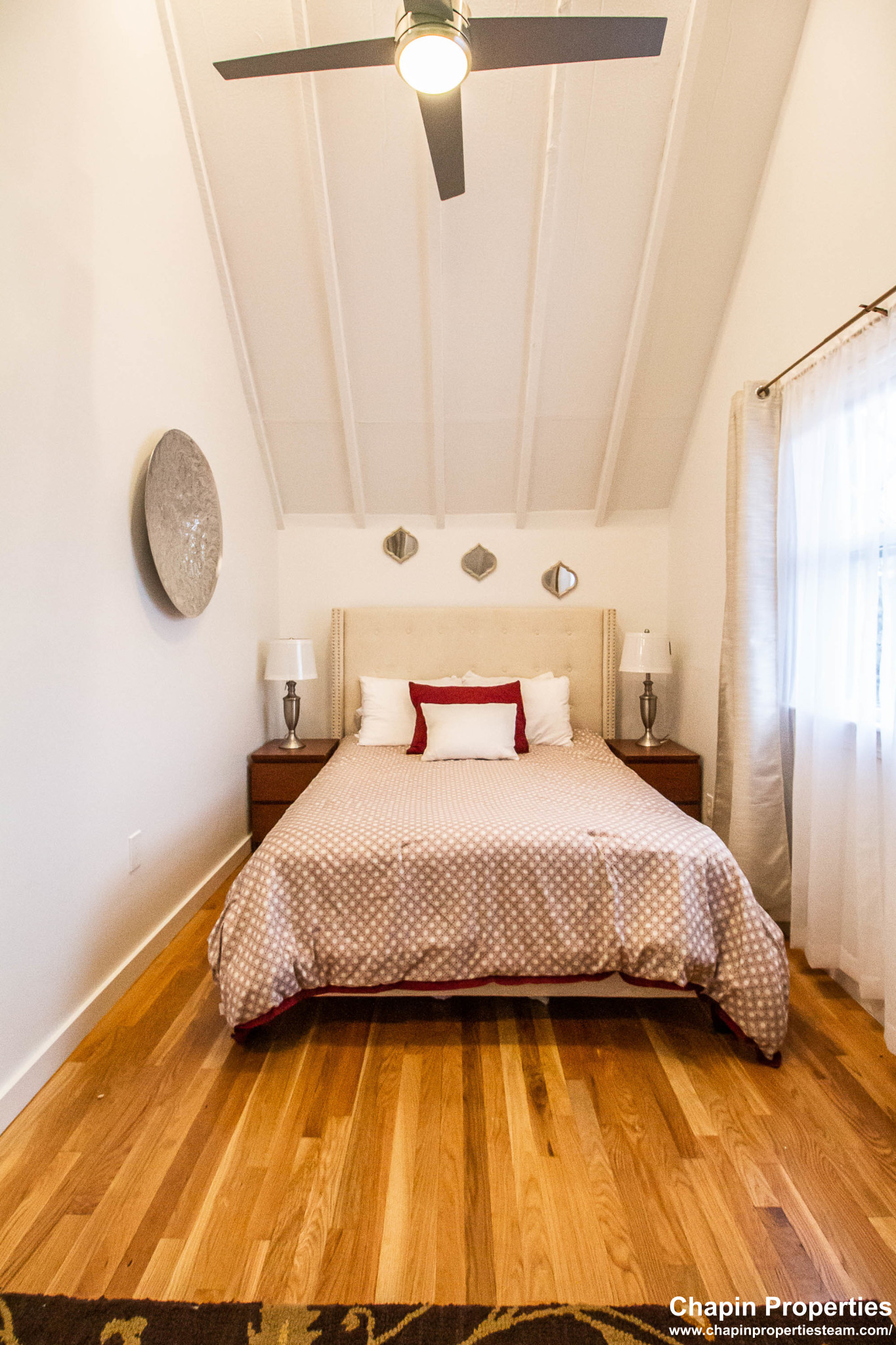 3 bed, 2 bath apartment for rent at 14 Chiswick Rd Unit 5, Brighton — photo 3 of 32
