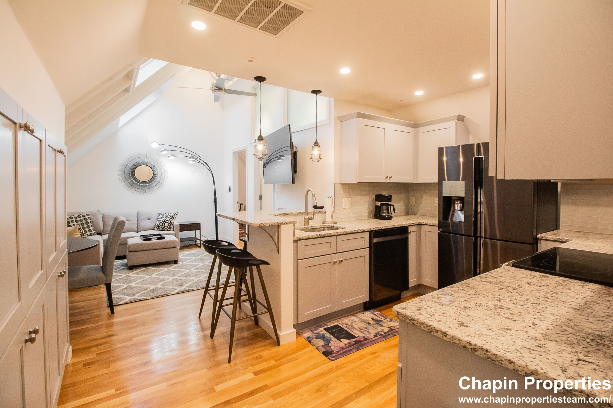 3 bed, 2 bath apartment for rent at 14 Chiswick Rd Unit 5, Brighton — photo 1 of 32