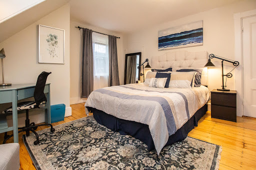 3 bed, 2 bath apartment for rent at 14 Chiswick Rd Unit A5, Brighton — photo 6 of 14