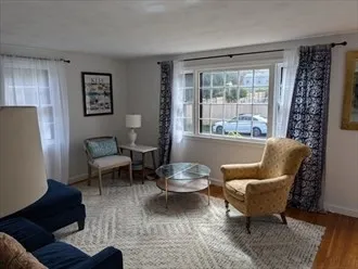 3 bed, 2 bath apartment for rent at 14 Christoper Unit 14, Newburyport — photo 4 of 6