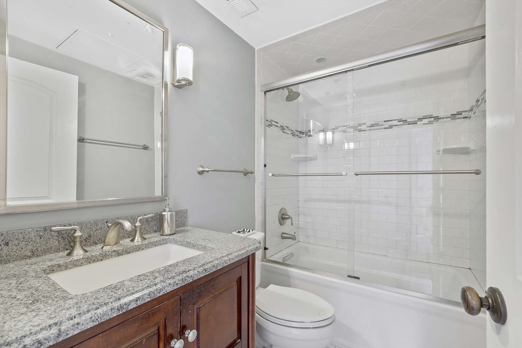 3 bed, 2 bath apartment for rent at 14 Clarendon St Unit 202, South End — photo 15 of 21