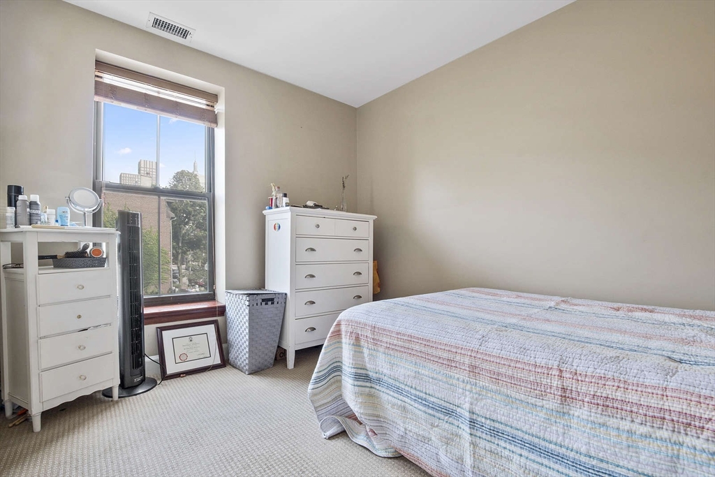 3 bed, 2 bath apartment for rent at 14 Clarendon St Unit 202, South End — photo 16 of 21