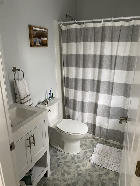 3 bed, 2 bath apartment for rent at 14 Clark St Unit 2, Braintree — photo 8 of 10