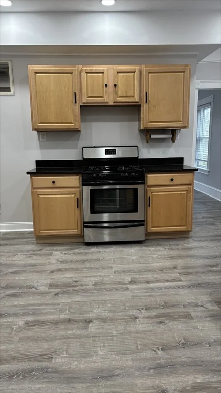 2 bed, 1 bath apartment for rent at 14 Cleveland Ave Unit 2, Brockton — photo 3 of 17