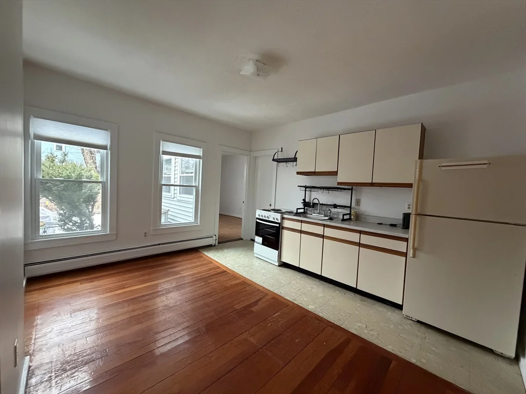 1 bed, 1 bath apartment for rent at 14 Cogswell Unit 1, North Cambridge — photo 1 of 7