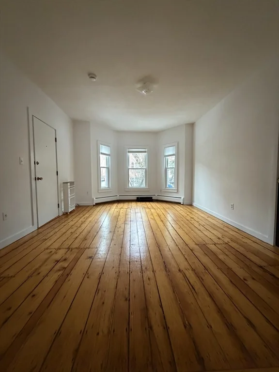 1 bed, 1 bath apartment for rent at 14 Cogswell Unit 1, North Cambridge — photo 3 of 7