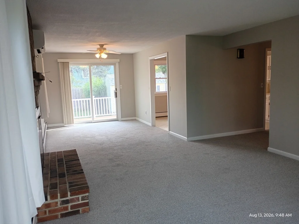 3 bed, 2 bath apartment for rent at 14 Coltin, Newburyport — photo 3 of 24