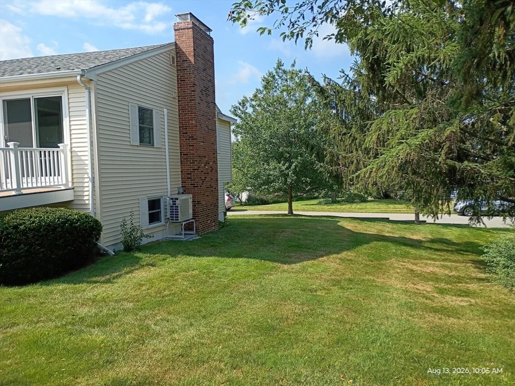 3 bed, 2 bath apartment for rent at 14 Coltin, Newburyport — photo 11 of 24