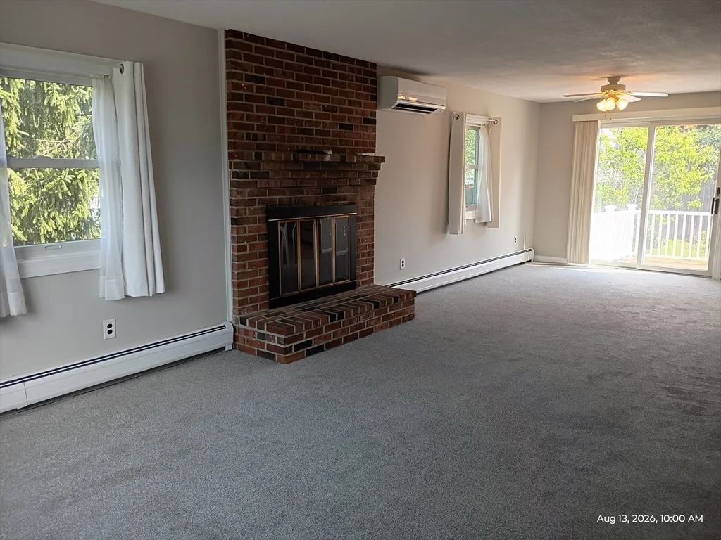 3 bed, 2 bath apartment for rent at 14 Coltin, Newburyport — photo 2 of 24