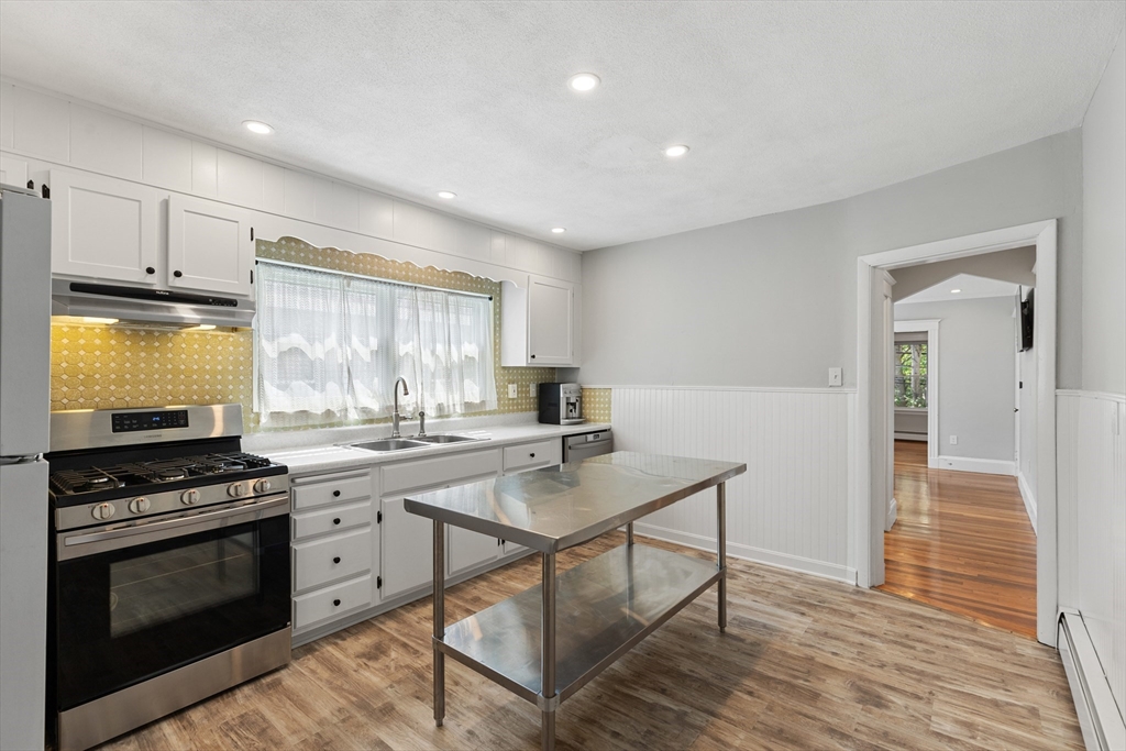 2 bed, 1 bath apartment for rent at 14 Corinthian Rd Unit B, Tufts — photo 11 of 24