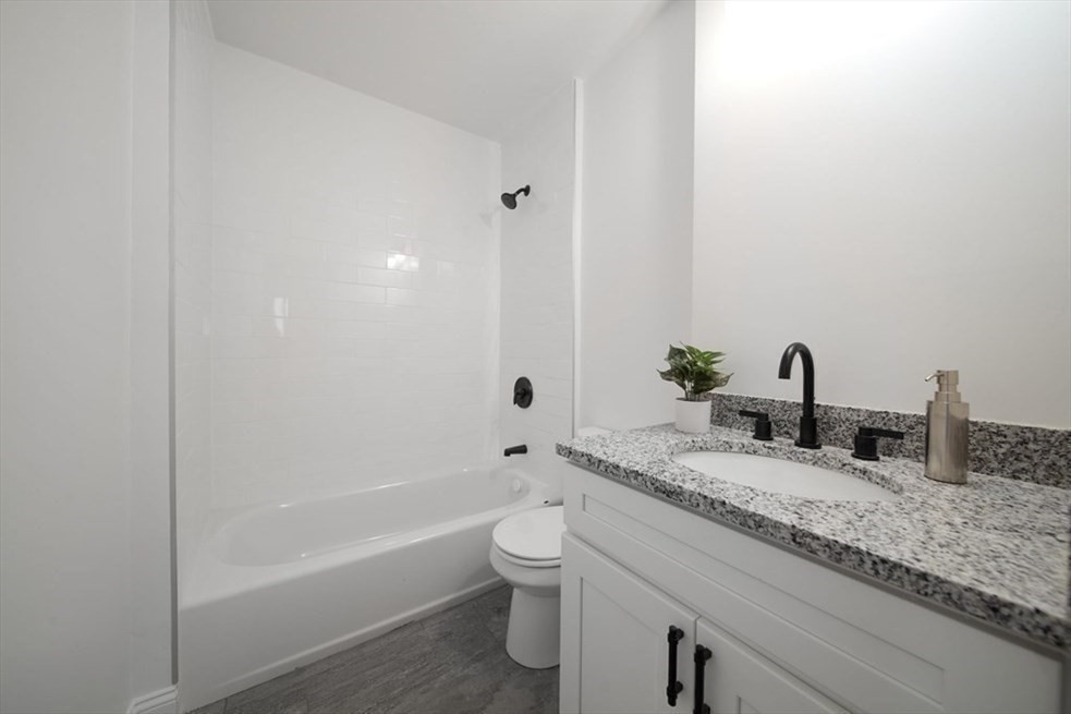 3 bed, 2 bath apartment for rent at 14 Cottage St Unit 2, Chelsea — photo 8 of 15