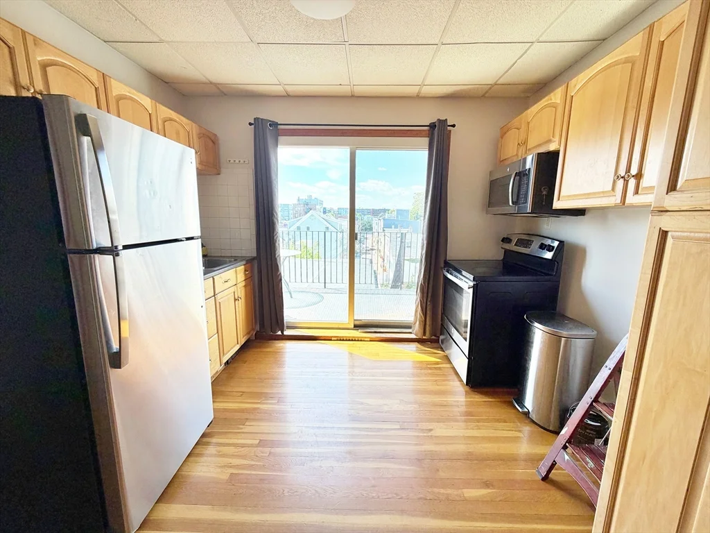 1 bed, 1 bath apartment for rent at 14 Cottage St Unit 3, East Boston — photo 3 of 13