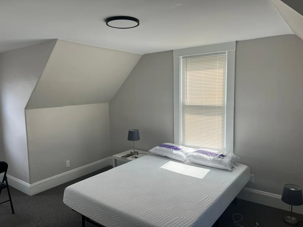 2 bed, 1 bath apartment for rent at 14 Cotting St Unit 3, Medford — photo 9 of 12