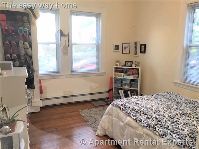 2 bed, 1 bath apartment for rent at 14 Craigie St Unit 2, Porter Square — photo 13 of 16