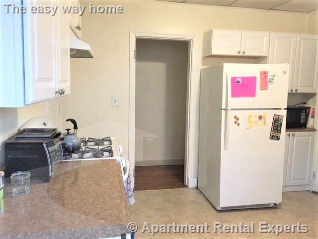 2 bed, 1 bath apartment for rent at 14 Craigie St Unit 2, Porter Square — photo 2 of 16