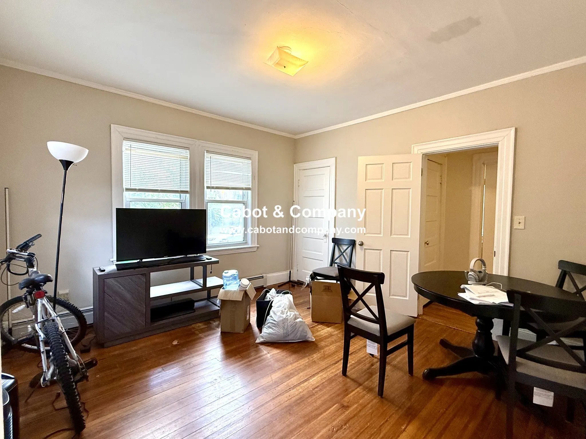 2 bed, 1 bath apartment for rent at 14 Craigie St Unit 22, Spring Hill — photo 2 of 8