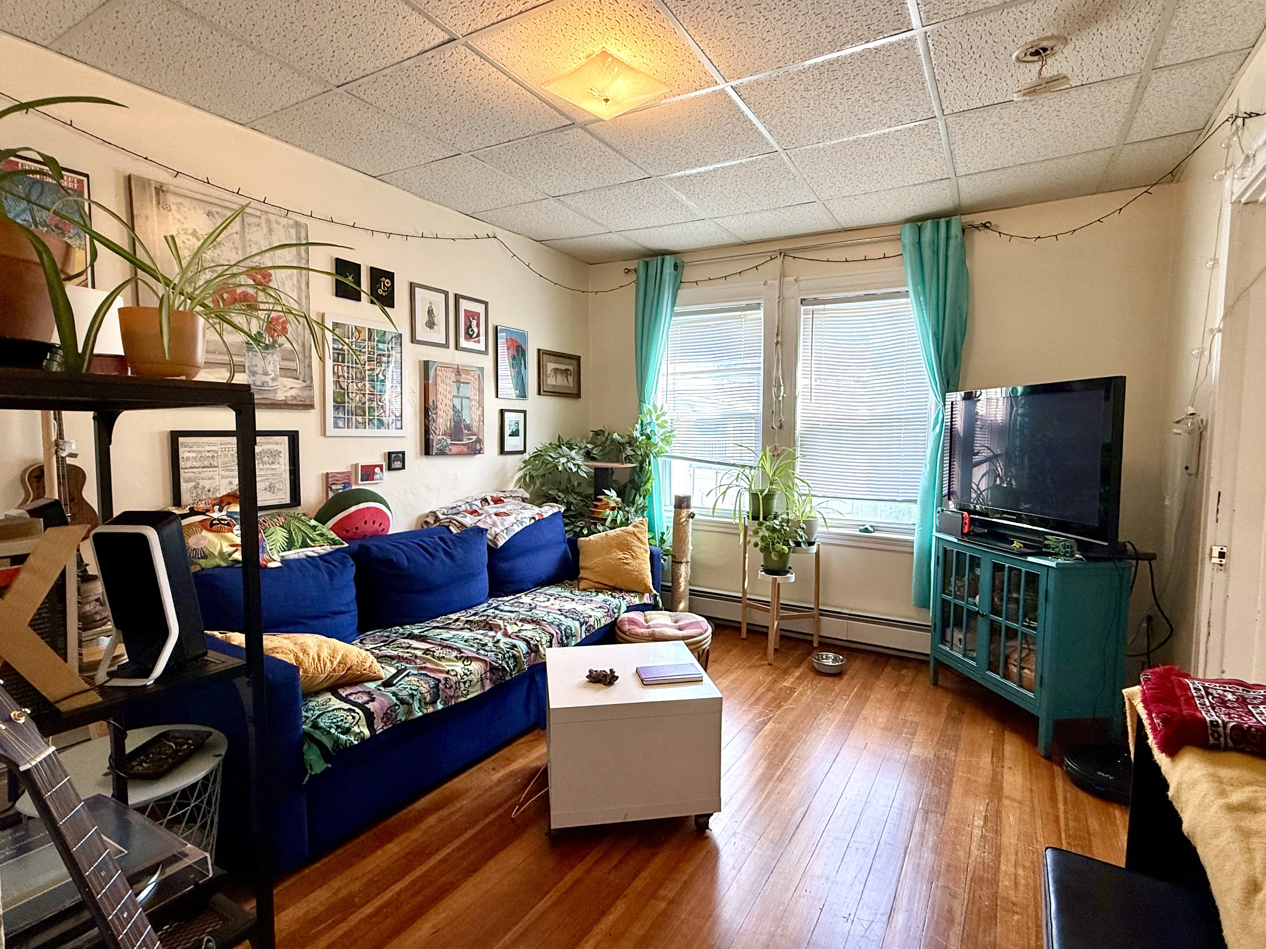 2 bed, 1 bath apartment for rent at 14 Craigie St Unit 3A, Spring Hill