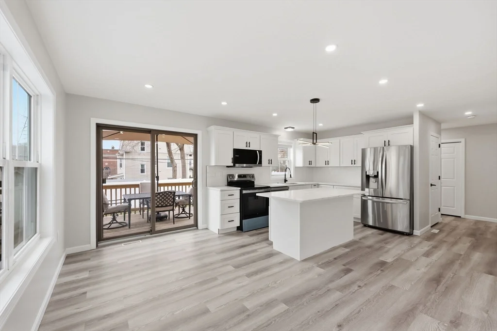 3 bed, 2 bath apartment for rent at 14 Crane St Unit 14, Springfield — photo 5 of 20