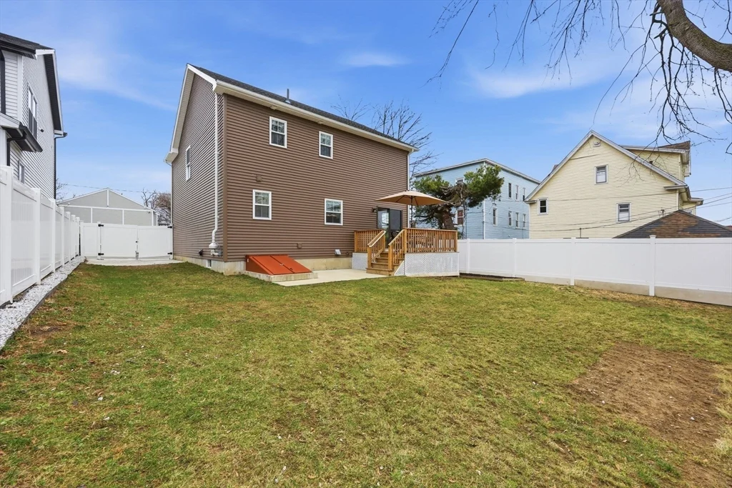 3 bed, 2 bath apartment for rent at 14 Crane St Unit 14, Springfield — photo 18 of 20