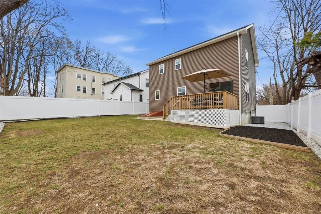 3 bed, 2 bath apartment for rent at 14 Crane St Unit 14, Springfield — photo 19 of 20