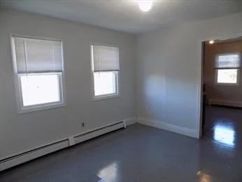 3 bed, 1 bath apartment for rent at 14 Dana Unit 3, Lynn — photo 6 of 6
