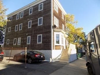 3 bed, 1 bath apartment for rent at 14 Dana Unit 3, Lynn — photo 1 of 6