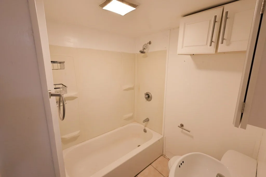 1 bed, 1 bath apartment for rent at 14 Dania St Unit B, Mattapan — photo 10 of 12