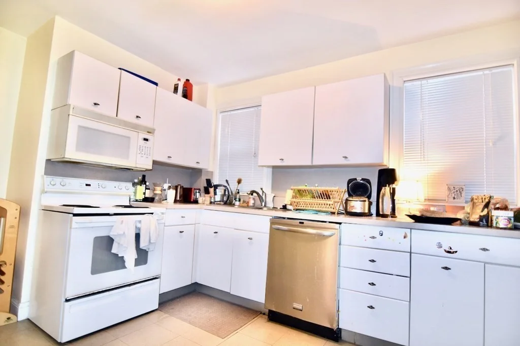 2 bed, 1 bath apartment for rent at 14 Dawes St Unit 1, Dorchester — photo 6 of 28