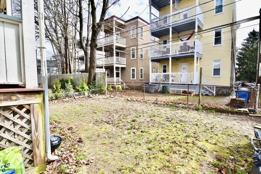 2 bed, 1 bath apartment for rent at 14 Dawes St Unit 1, Dorchester — photo 24 of 28
