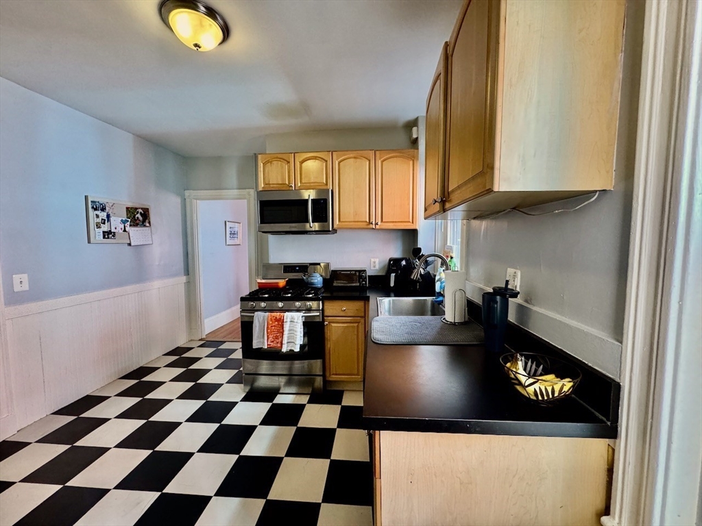 2 bed, 1 bath apartment for rent at 14 Dawes St Unit 2, Dorchester — photo 18 of 30