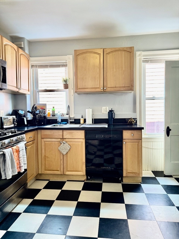 2 bed, 1 bath apartment for rent at 14 Dawes St Unit 2, Dorchester — photo 22 of 30