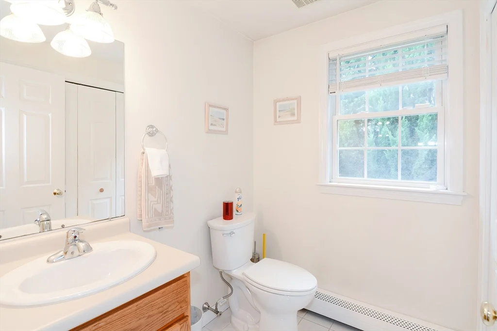 3 bed, 2 bath apartment for rent at 14 Depot St, Upton — photo 17 of 36